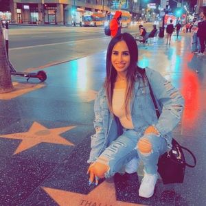 Meet your Posher, Alejandra